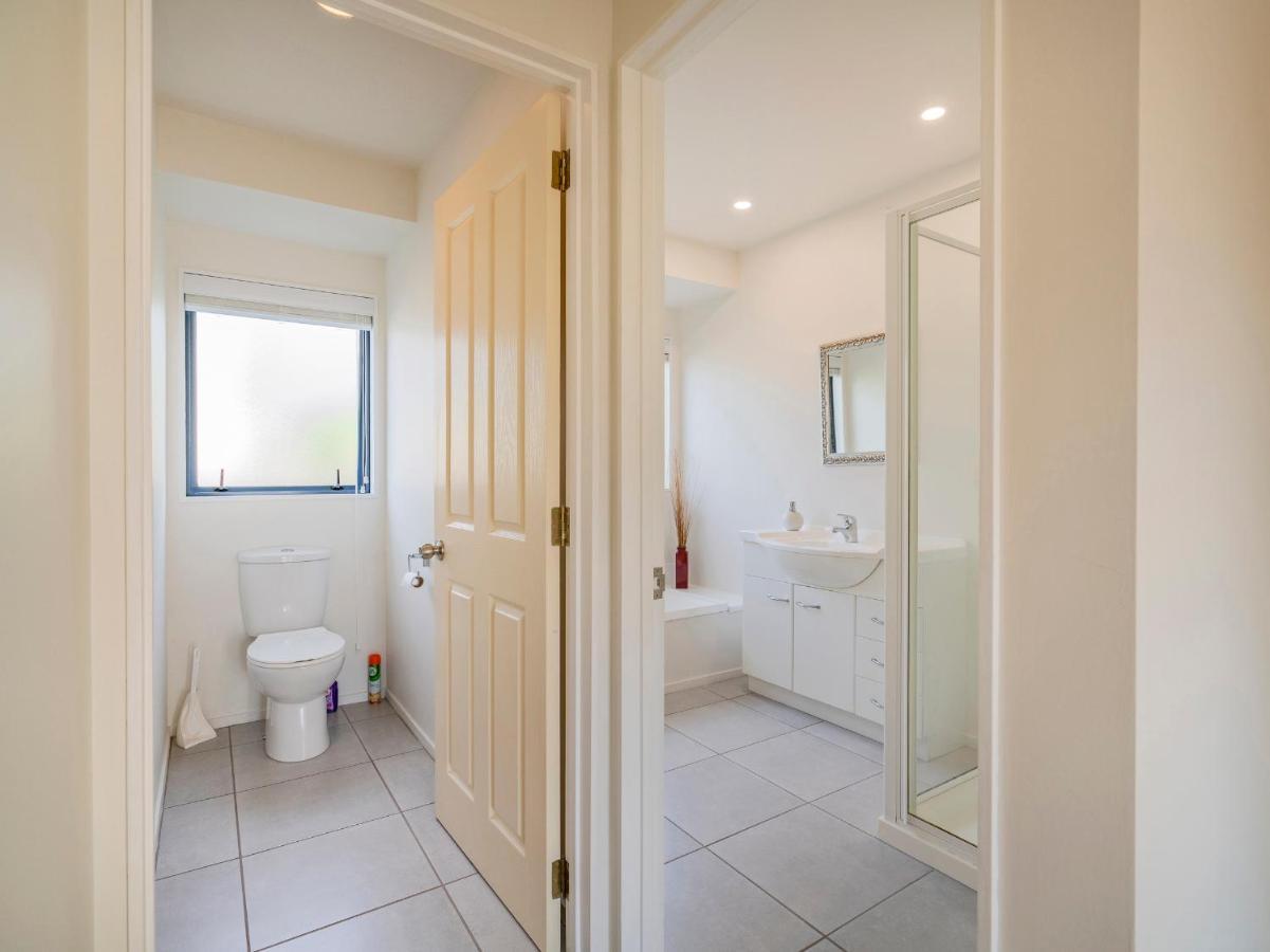 Sunlight Bach - Whitianga Holiday Home Exterior foto